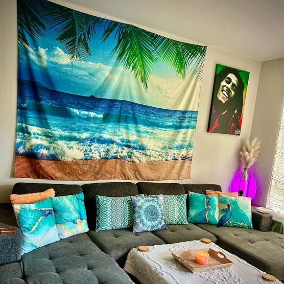 Meet your Posher, Jenna - Picture 2 of 2